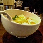 二代目くさび 鶏の章 - マル得鶏白湯ラーメン