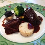 シェ・ウメツ - 牛ホホ肉の煮込み