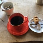 珈琲神社 カフェGのホットコーヒーのたつがねブレンド(深煎り)。
          税込600円。