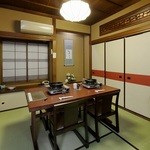 今半本店 - 奥座敷の椅子席