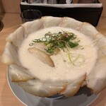 泡系しおとんこつラーメン べらしお - 