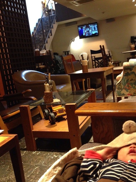 空いてる 広いソファー席 乳児ウェルカム でもベビーカーはng By Mayupoyo 閉店 ピラーカフェ Pillar Cafe 渋谷 ダイニングバー 食べログ