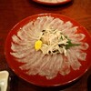 手酌割烹 てら田 - 皆さん、ふぐ料理はいろんなお店で食べているけれど

このお店はテッサを含めた
全ての料理の量は多いと話されていた