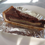 バックシュトゥーベ - この日のテイクアウトケーキ、りんごとチョコのケーキ(^^)