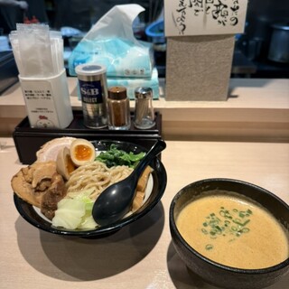 鶏白湯らーめん 叶_0