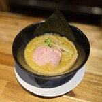 麺屋 貝夢 - 料理写真:濃厚牡蠣らぁ麺　980円