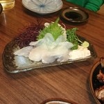 三平大衆酒場 - カワハギの刺身