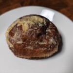 amam dacotan - カスタードドーナツ460円