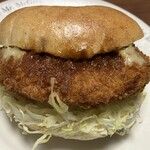 アブミ ベーカリー - ベーグルサンド(コロッケ)@470円