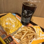 ゼッテリア - セットで940円税込