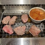 Kobe Gyu Yakiniku Sukiyaki Ulala Shibuya - 一次烤三种肉