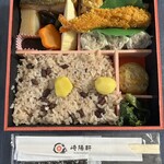 崎陽軒 - 料理写真:崎陽軒はいつでも綺麗に盛り付けられているんです