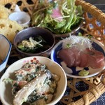 古民家で昼ごはん梅里 - 