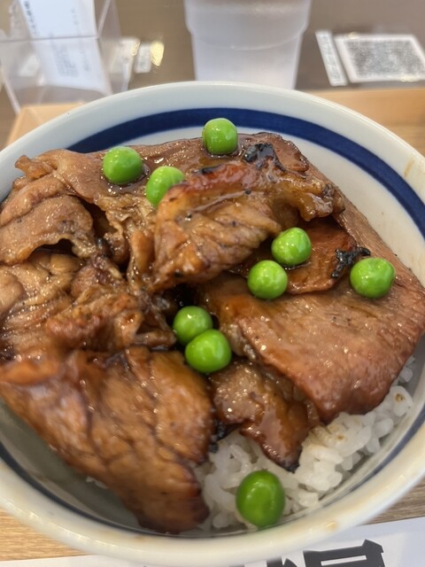 元祖豚丼屋TON TON 那覇久茂地店 （トン トン） - 県庁前/豚丼 | 食べログ