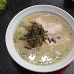 大竜軒 - ラーメン全景。