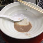 大竜軒 - どんぶりの底の骨粉。