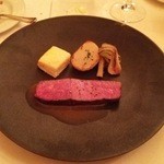 ル・ブルギニオン - お肉料理、牛肉のしんしん（内股の部分らしい）。