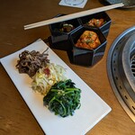 蕃 YORONIKU - 