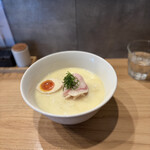 らーめんMAIKAGURA - 鶏白湯麺