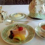 ボア・ド・ブローニュ - 紅茶とケーキ(１２００円)