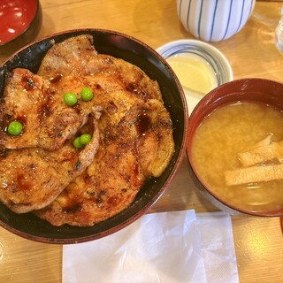 豚丼のぶたはげ_1
