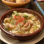 バルデビス - ハモンイベリコとマッシュルームのアヒージョ