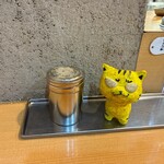 れんげラーメン - 味変部隊は、これだけ！