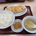 ぎょうざの満洲 - 料理写真: