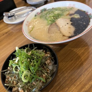 金ちゃんラーメン 羽釜造り_0