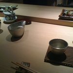 鮨 多門 - 冷酒と共に優雅な時間です