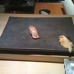 鮨 多門 - マグロトロ、、全てムラサキをつけない江戸前の流儀で頂く