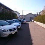 いろは食堂 - 店の裏が駐車場です　結構有ります　通路が狭いのでぶつけないように注意して下さい