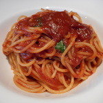 エノテカ・オルモ・デル・カウカソ - トマトのバジルのパスタ