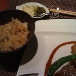 響ブッフ - ガーリックライス。＾q＾