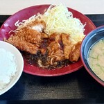 かつや - 料理写真:トンテキとチキンカツ定食(とん汁(大))