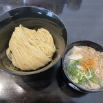 麦とラーメン - 料理写真:浪速の肉吸いつけそば