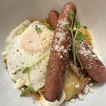 Bistro 林檎珈琲 - 料理写真:本格長崎仕込み粗挽きポークウインナー使用のび〜るチーズナポリタン