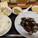 中華食堂 レンゲ - 料理写真:
