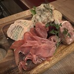 ラ・ブーシェリー・エ・ヴァン 肉屋のワイン食堂 - 