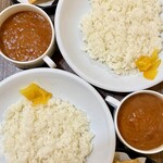 ボンベイと和のキッチン - 料理写真:ランチセット　1,000円 （トマトチキンカレー／ライス／ミニサラダ／サモサ）