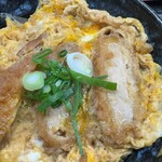 肥前うどん 翔 - カツの断面