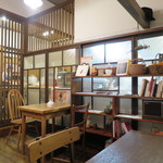 ルスルス - 店内