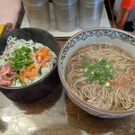 鐘庵 - 料理写真:駿河湾海鮮丼+温そば(麺大盛)