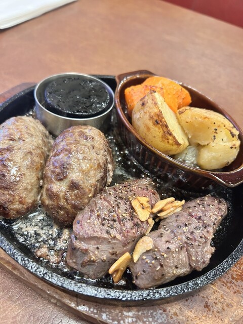 Kuro Ushi Seven 7 - Sumikawa/Hamburger steak | Tabelog