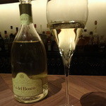 フィナンシェ - フランチャコルタ　ブリュット　キュヴェ　プレステージ(2月)