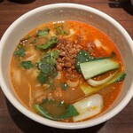 西安刀削麺酒楼 - 料理写真:坦々刀削麺