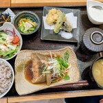 すしダイニング清水 - カレイ煮つけと野菜の天ぷら御膳