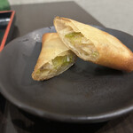 松の樹 - 季節の野菜と豚肉の春巻き　300円　1個から注文できます