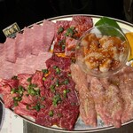 炭火焼肉 牛牛 - お肉盛り合わせ