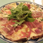 スタジョーネ - 『生ハムと香り野菜のピザ』